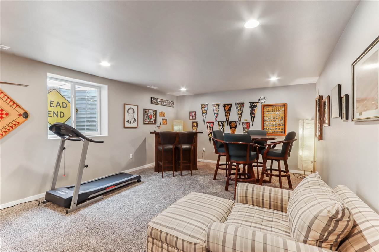224 Kenneth Drive Iowa City IA 52245