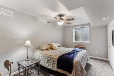 224 Kenneth Drive Iowa City IA 52245
