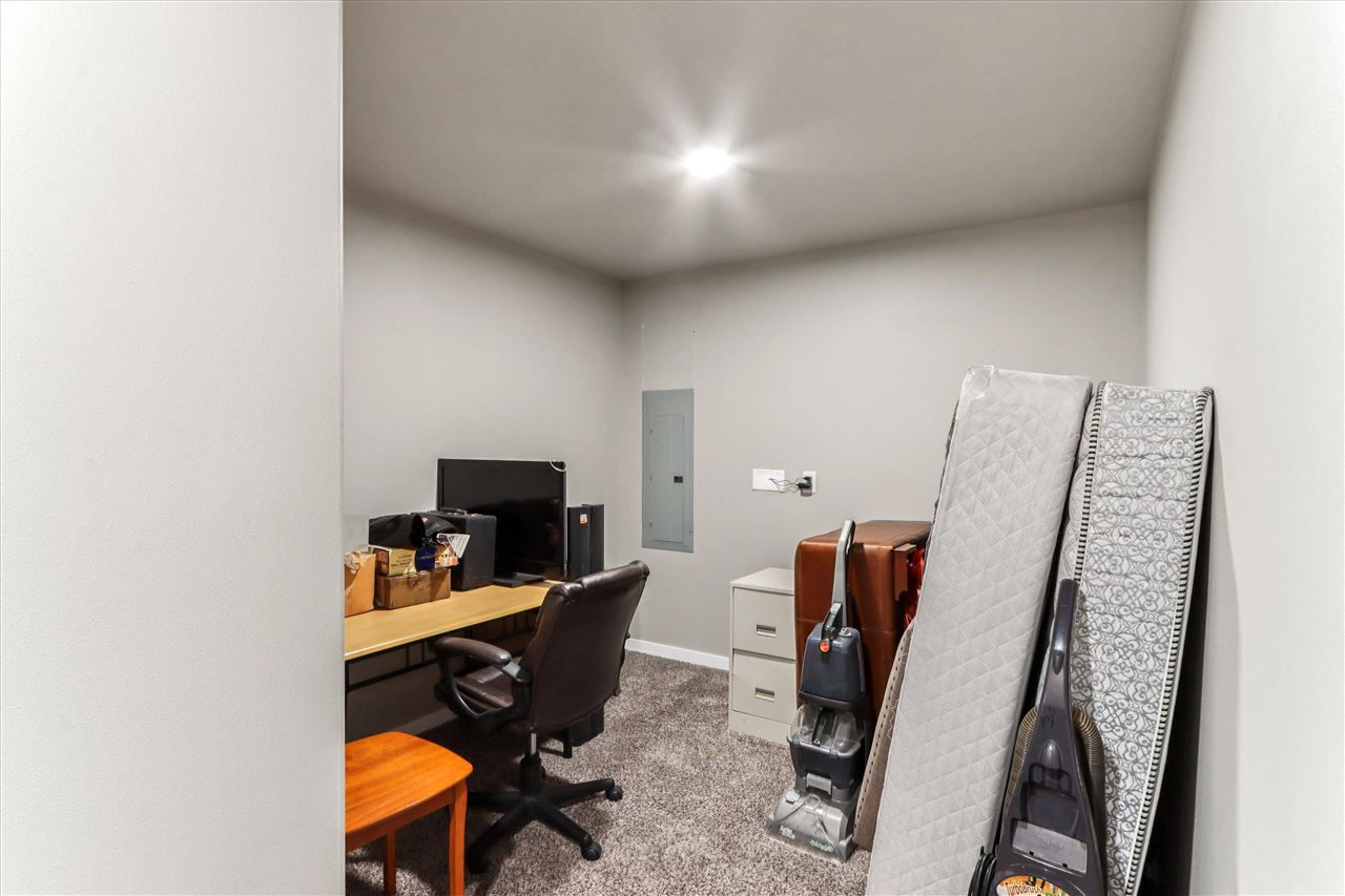 224 Kenneth Drive Iowa City IA 52245