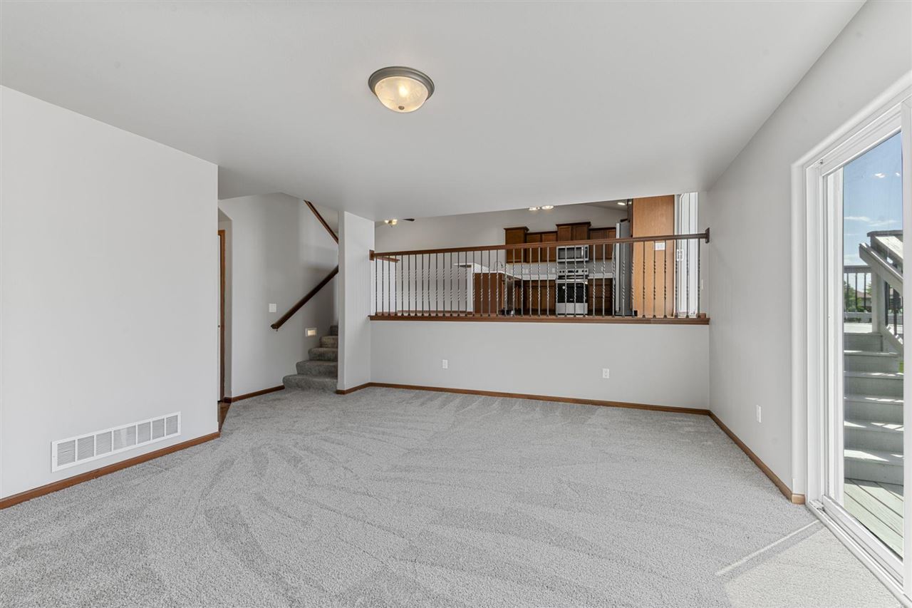 1573 Vesti Lane Iowa City IA 52240