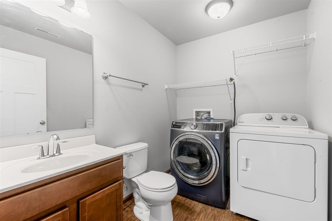 1573 Vesti Lane Iowa City IA 52240