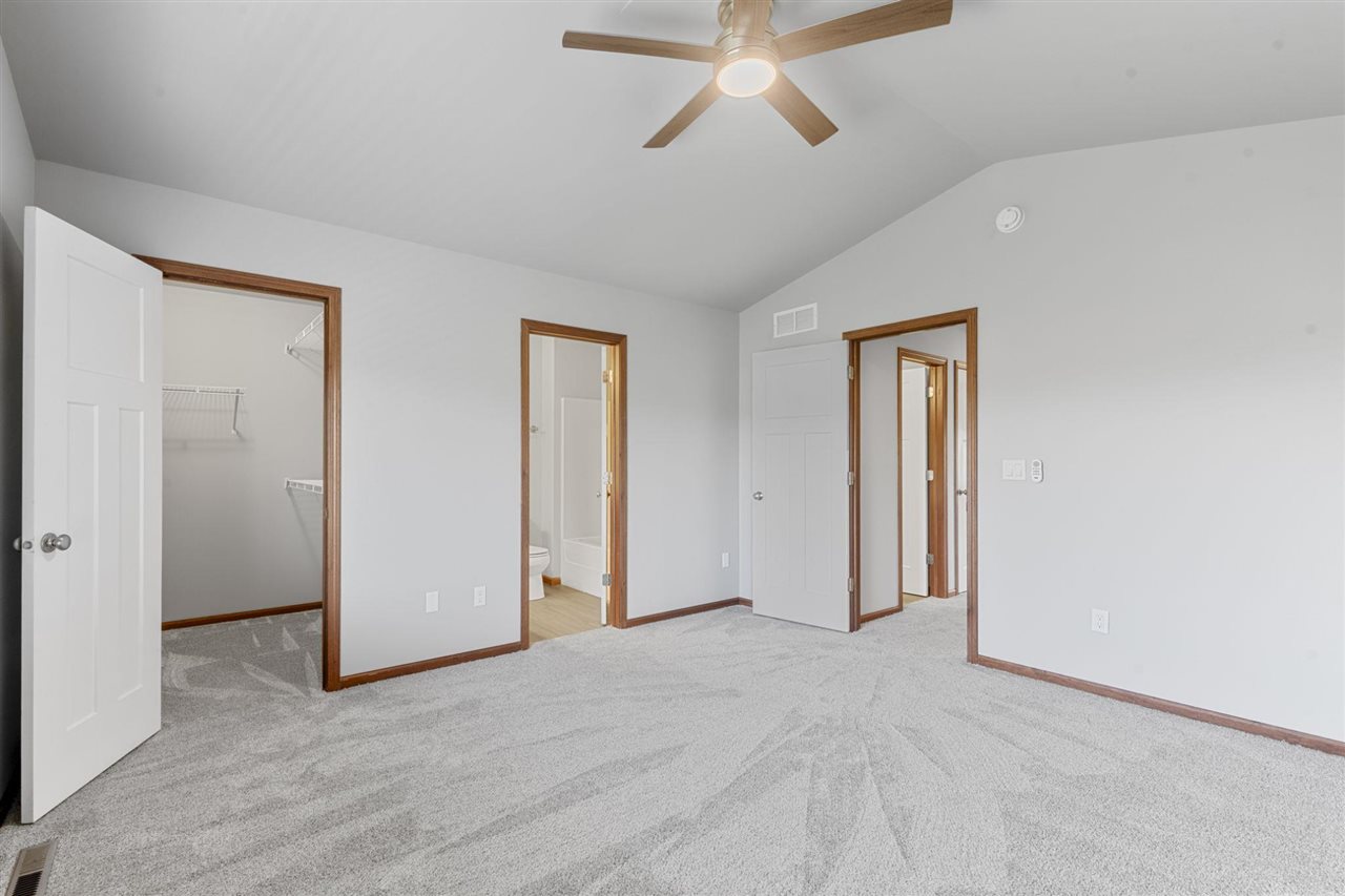 1573 Vesti Lane Iowa City IA 52240