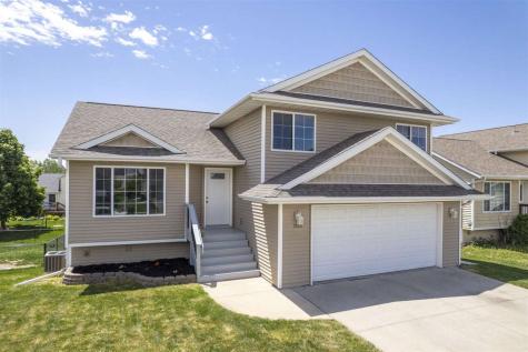 1573 Vesti Lane Iowa City IA 52240