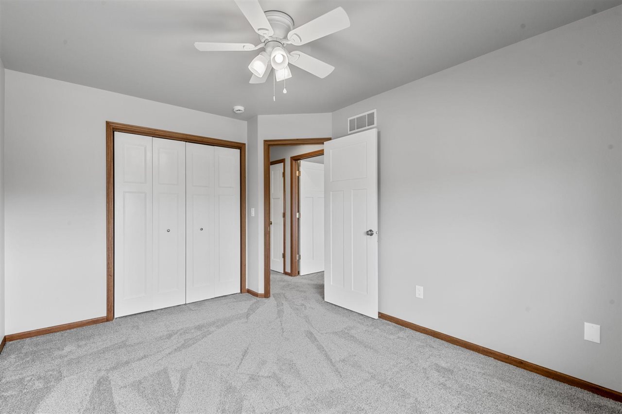 1573 Vesti Lane Iowa City IA 52240