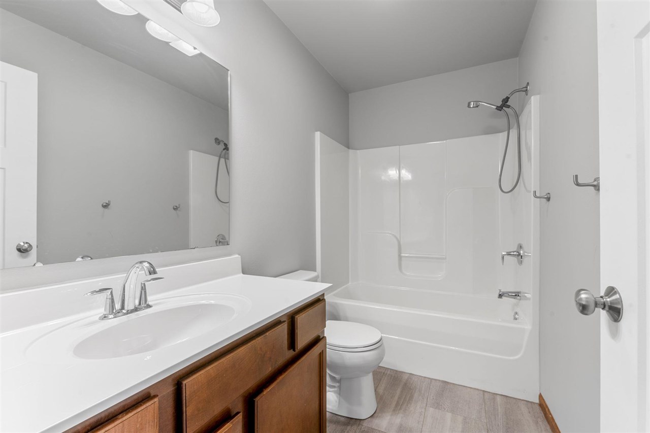 1573 Vesti Lane Iowa City IA 52240