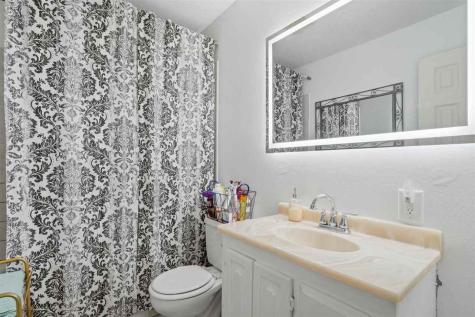 3027 Huxley Lane SW Cedar Rapids IA 52404