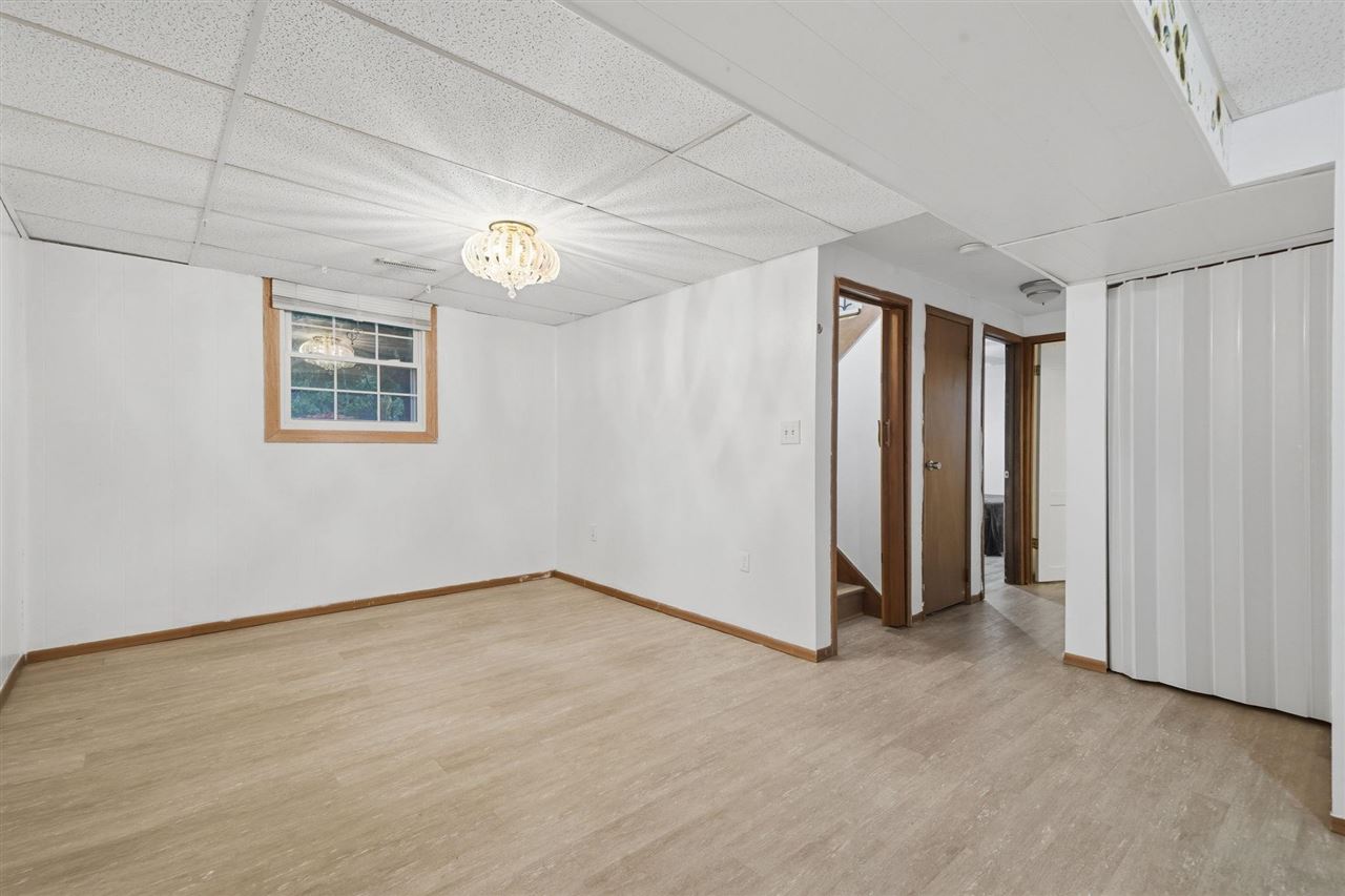 3027 Huxley Lane SW Cedar Rapids IA 52404