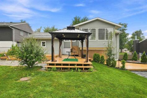 3027 Huxley Lane SW Cedar Rapids IA 52404