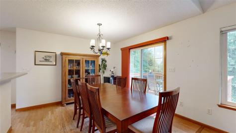 649 Tipperary Road Iowa City IA 52246