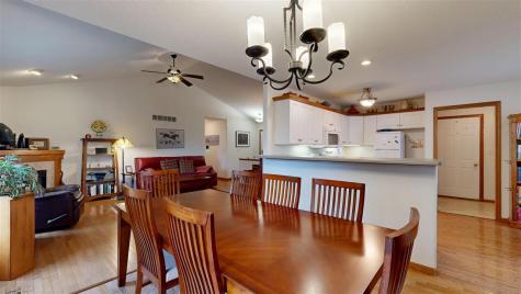 649 Tipperary Road Iowa City IA 52246