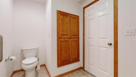 649 Tipperary Road Iowa City IA 52246