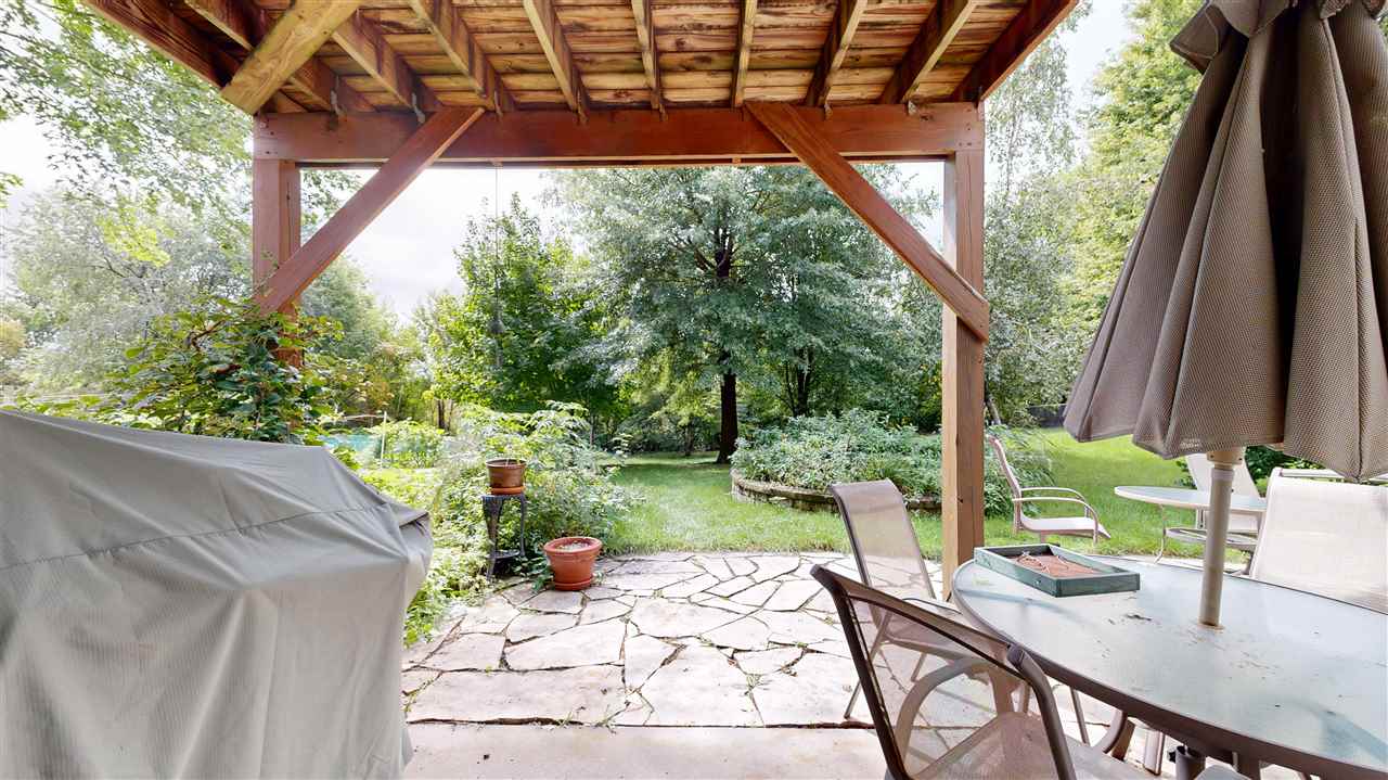 649 Tipperary Road Iowa City IA 52246