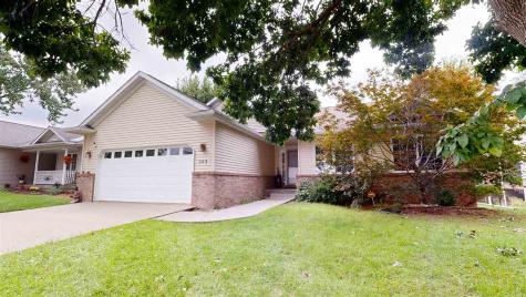 649 Tipperary Road Iowa City IA 52246