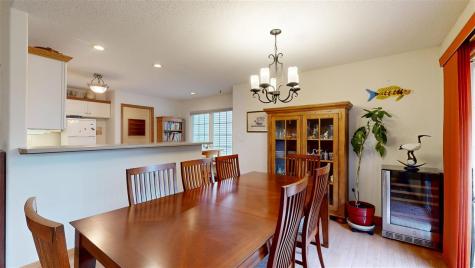 649 Tipperary Road Iowa City IA 52246