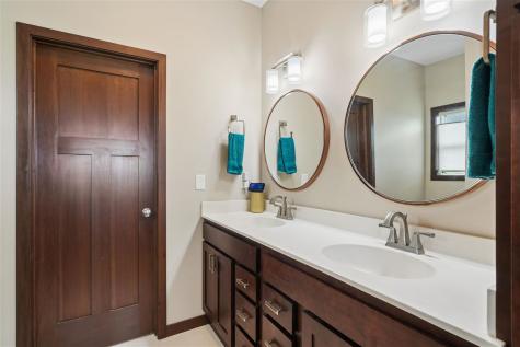 1202 Wood Lily Road Solon IA 52333