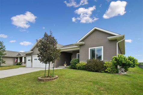 1202 Wood Lily Road Solon IA 52333