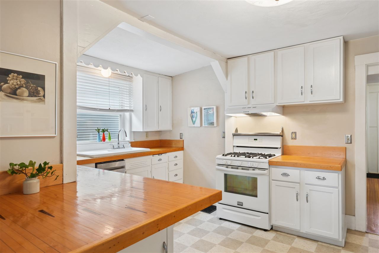 1029 E Bloomington Iowa City IA 52245