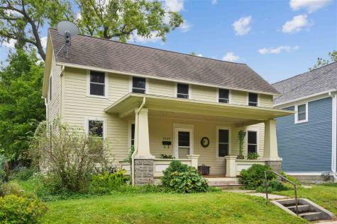 1029 E Bloomington Iowa City IA 52245