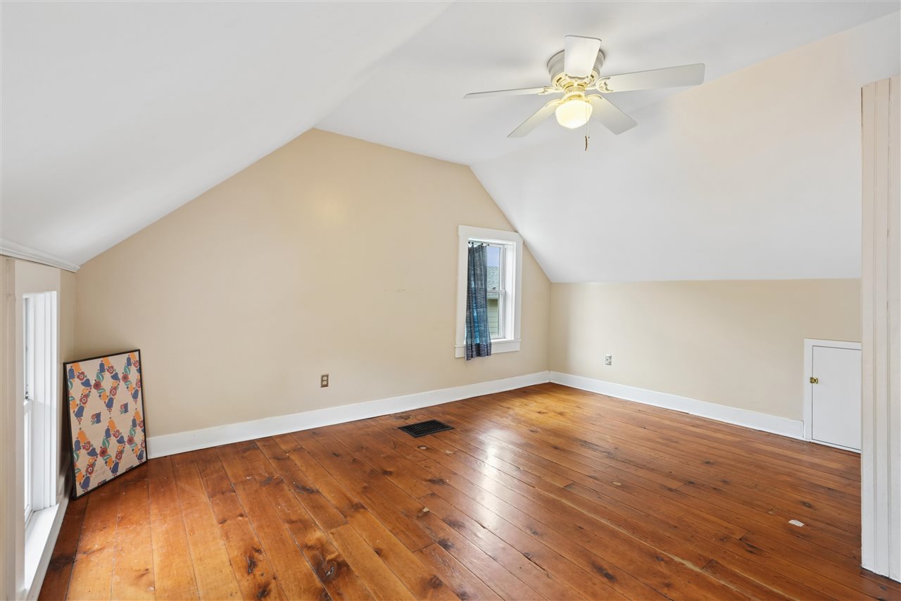 1029 E Bloomington Iowa City IA 52245