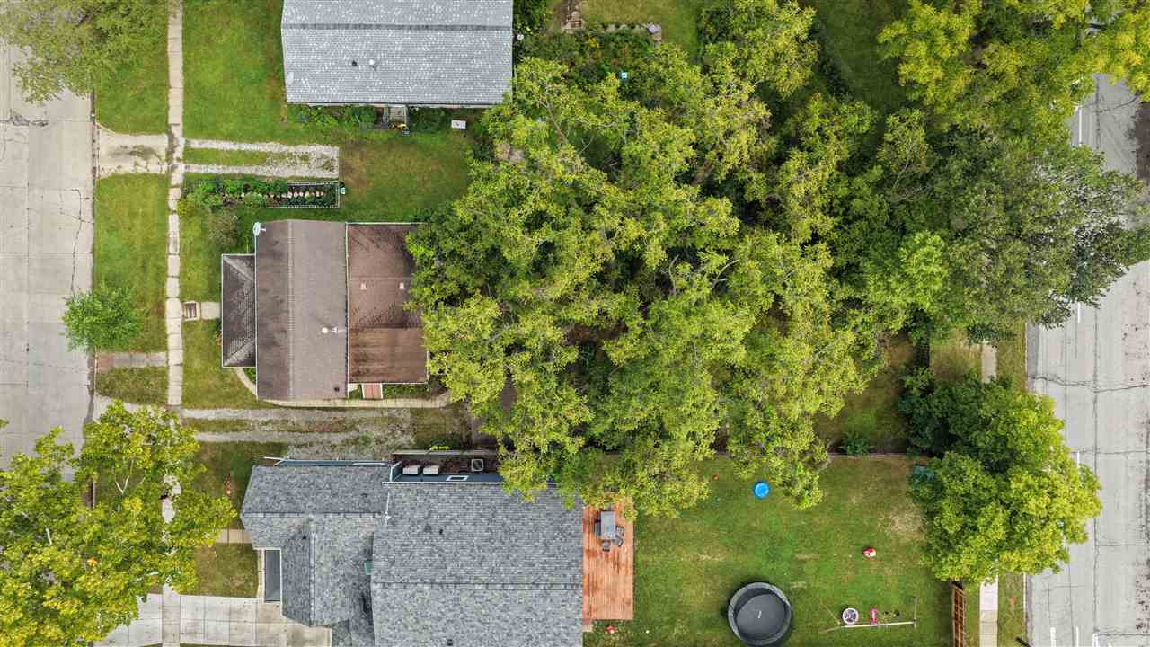 1029 E Bloomington Iowa City IA 52245