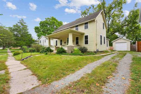1029 E Bloomington Iowa City IA 52245