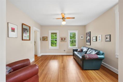 1029 E Bloomington Iowa City IA 52245
