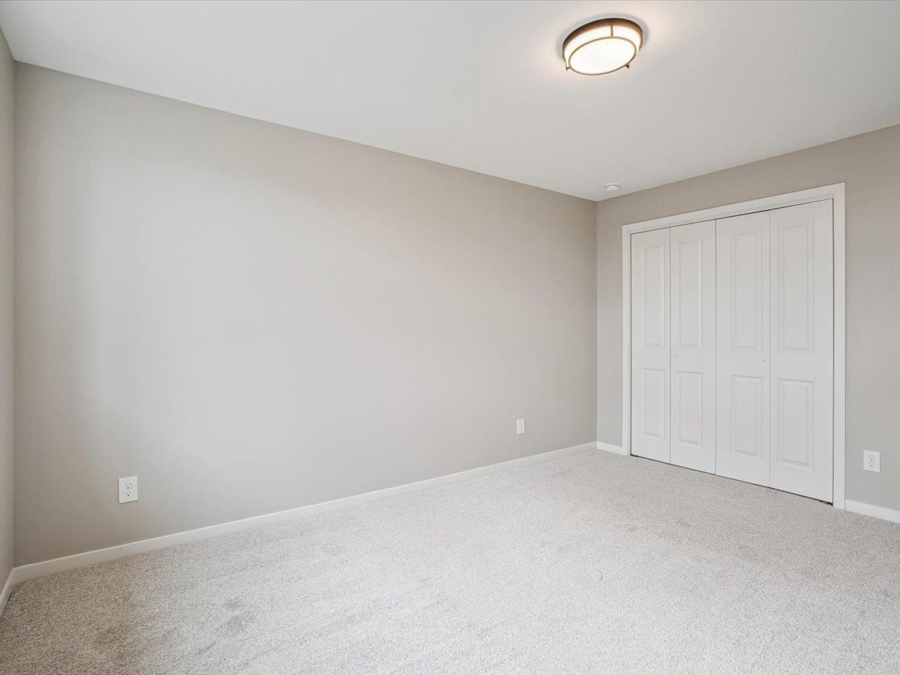 1289 Covered Wagon Drive Iowa City IA 52240