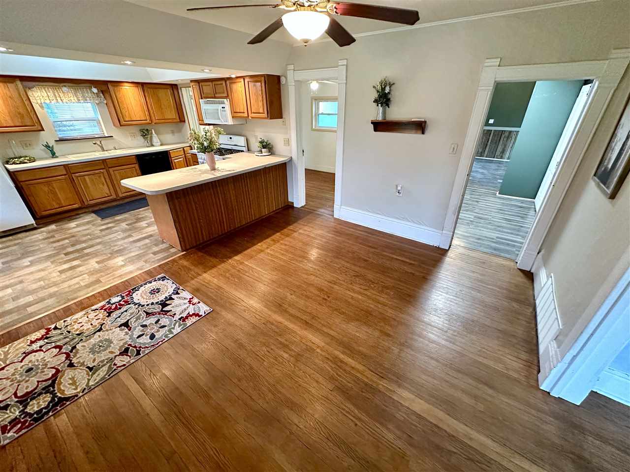302 W Oak Street North English IA 52316