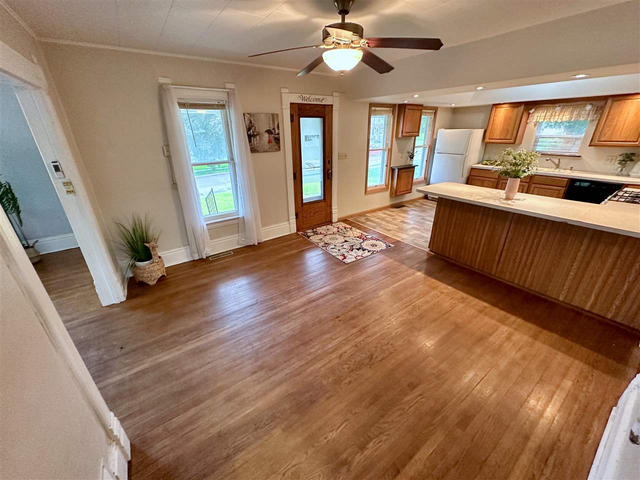 302 W Oak Street North English IA 52316