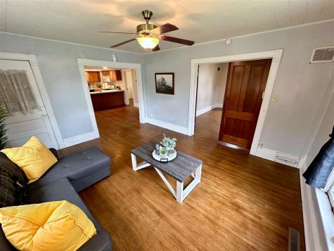 302 W Oak Street North English IA 52316