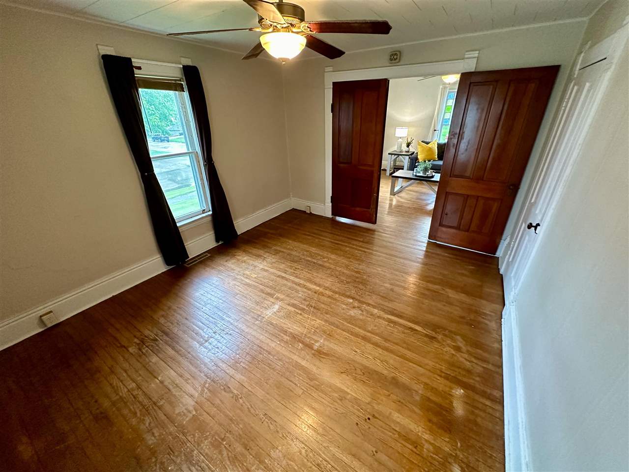 302 W Oak Street North English IA 52316