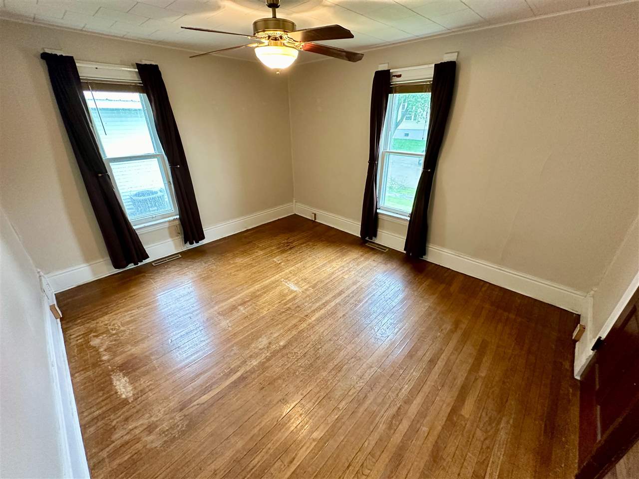 302 W Oak Street North English IA 52316