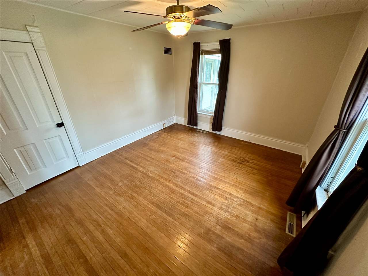 302 W Oak Street North English IA 52316