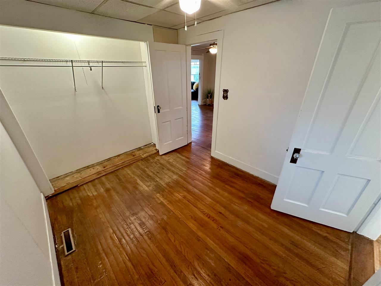 302 W Oak Street North English IA 52316
