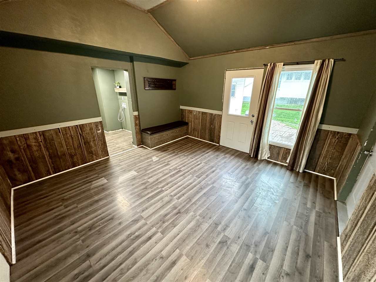 302 W Oak Street North English IA 52316