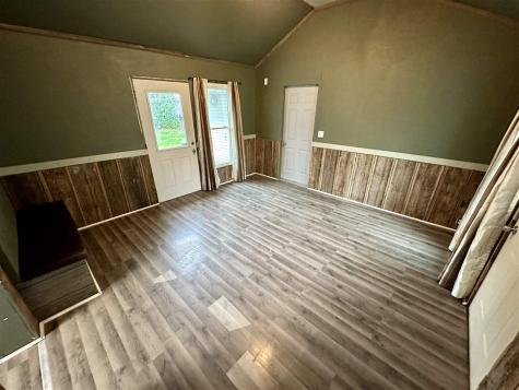 302 W Oak Street North English IA 52316