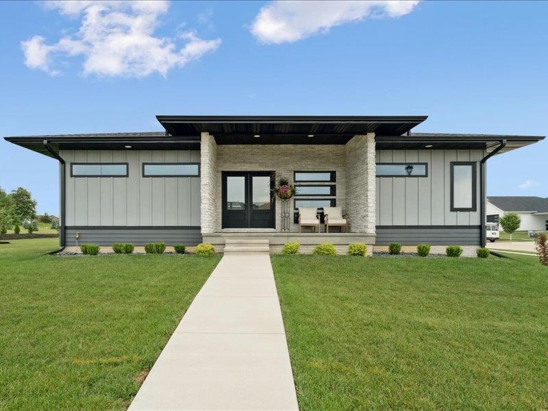 5112 Scenic View Court SW Cedar Rapids IA 52404