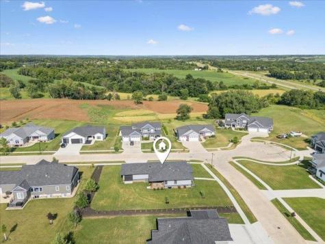 5112 Scenic View Court SW Cedar Rapids IA 52404
