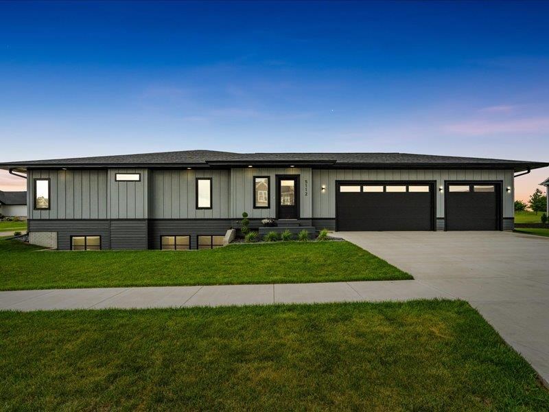 5112 Scenic View Court SW Cedar Rapids IA 52404