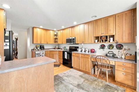 2956 Orchard View Lane Iowa City IA 52240