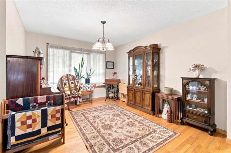 2956 Orchard View Lane Iowa City IA 52240