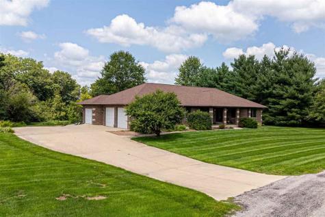 2956 Orchard View Lane Iowa City IA 52240