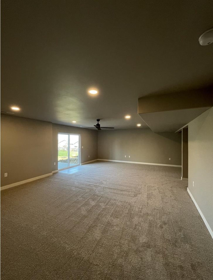 1948 Coquina Avenue Tiffin IA 52340