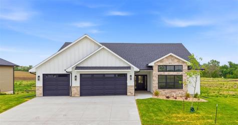 230 Howard Avenue NW Swisher IA 52338