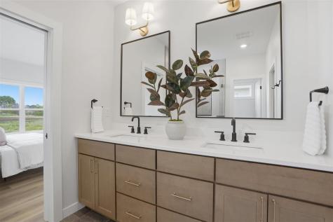 230 Howard Avenue NW Swisher IA 52338