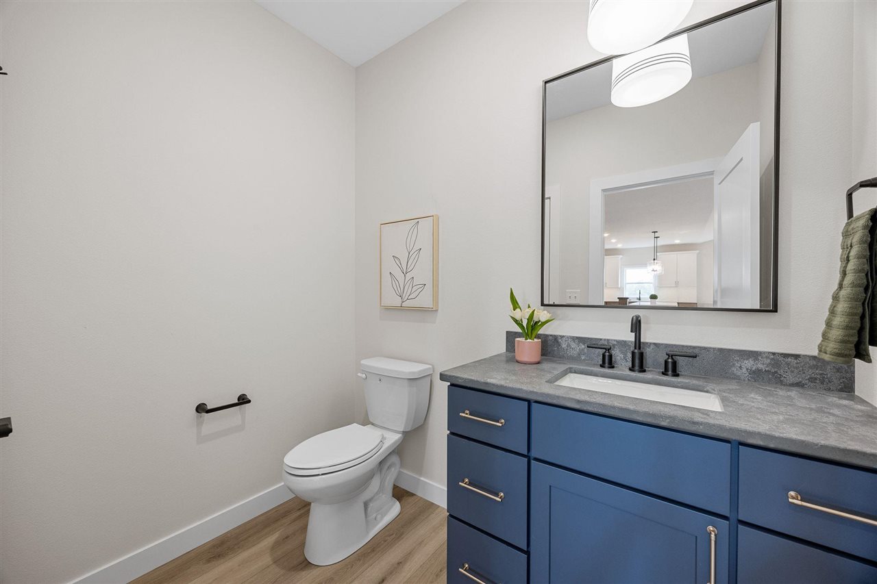 230 Howard Avenue NW Swisher IA 52338