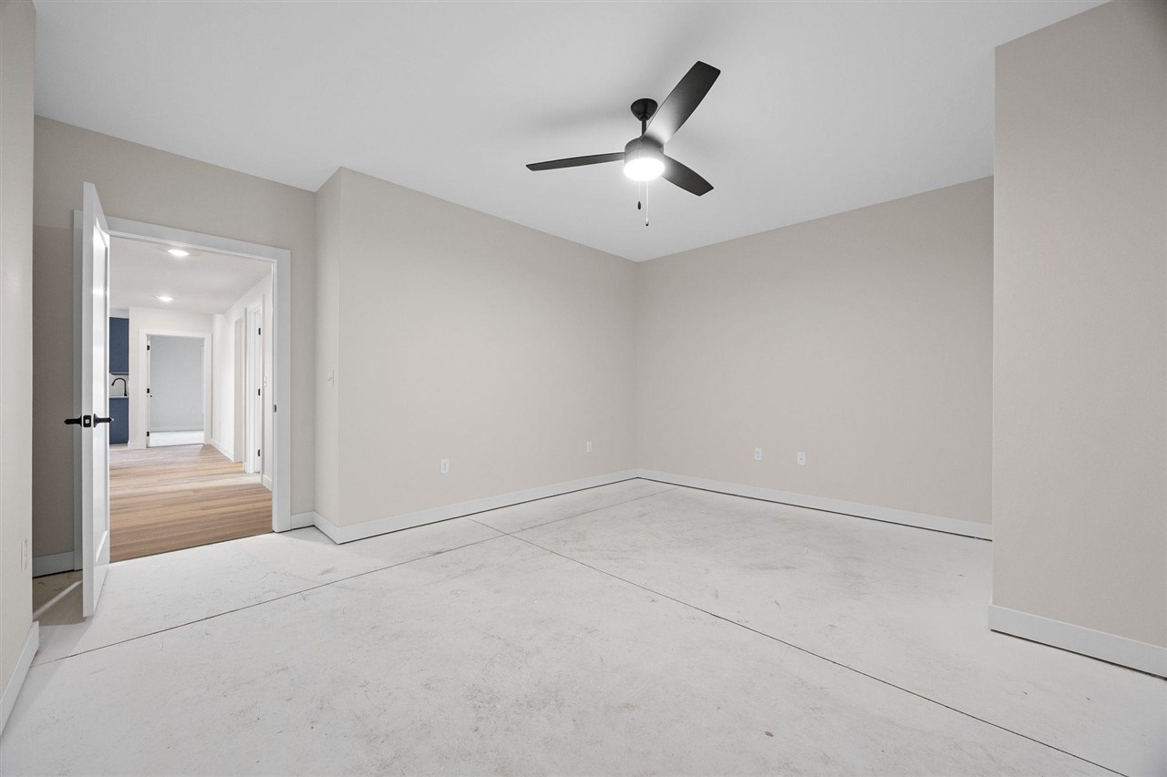 230 Howard Avenue NW Swisher IA 52338