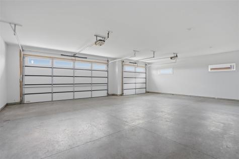 230 Howard Avenue NW Swisher IA 52338