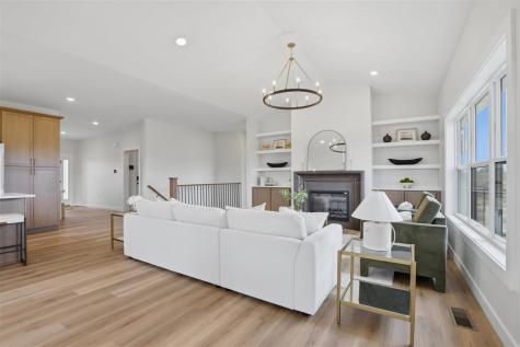 230 Howard Avenue NW Swisher IA 52338