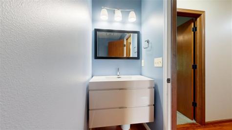 985 Ryan Court Iowa City IA 52246